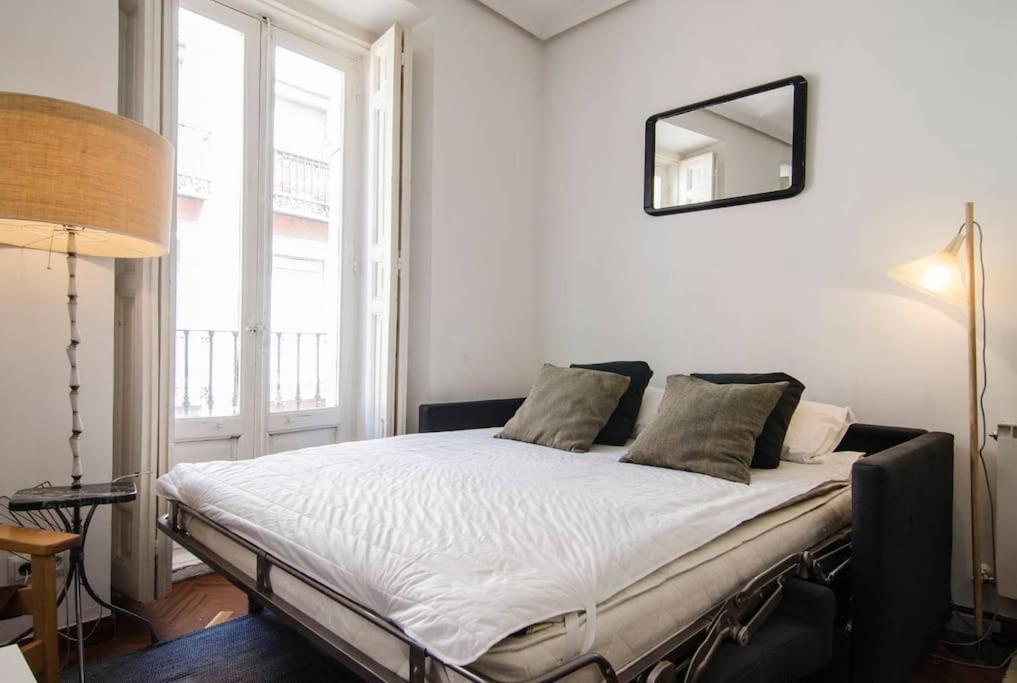 מדריד Malasana Beautiful Design Apartment 2Bed 2Bath מראה חיצוני תמונה